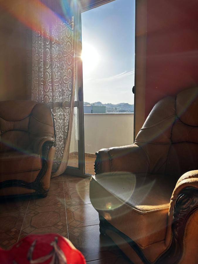 Sunny Riverside Tirana'S Oasis - Breakfast & Dinner Exteriör bild